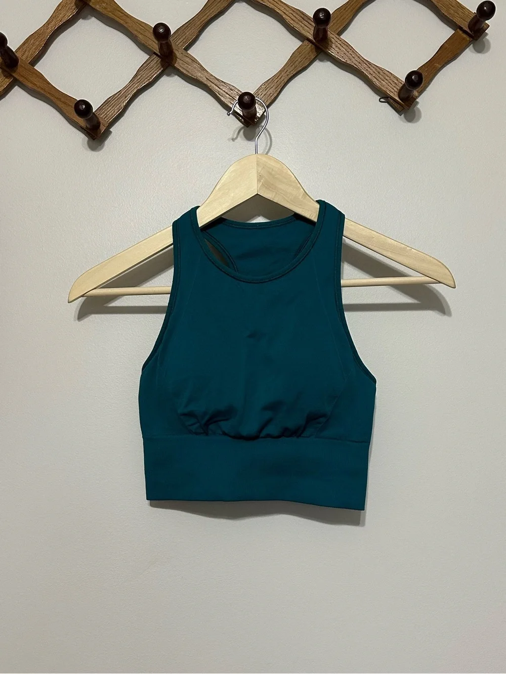 Lululemon Teal High-Neck Sports Bra with Removable Pads Size 4